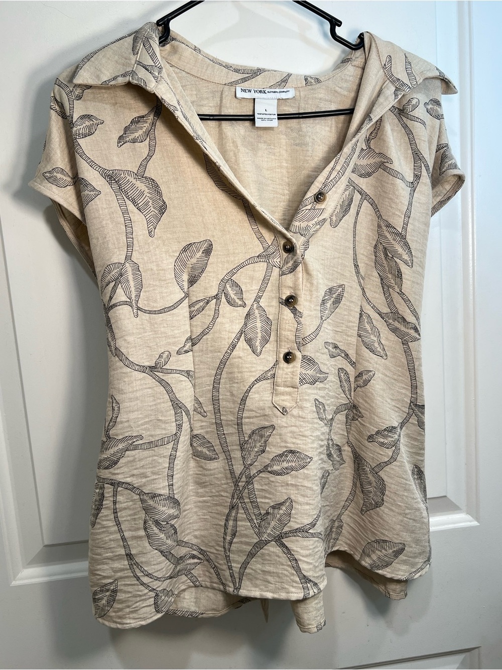 New York & Company Cream Top with Botanical Print bow in back